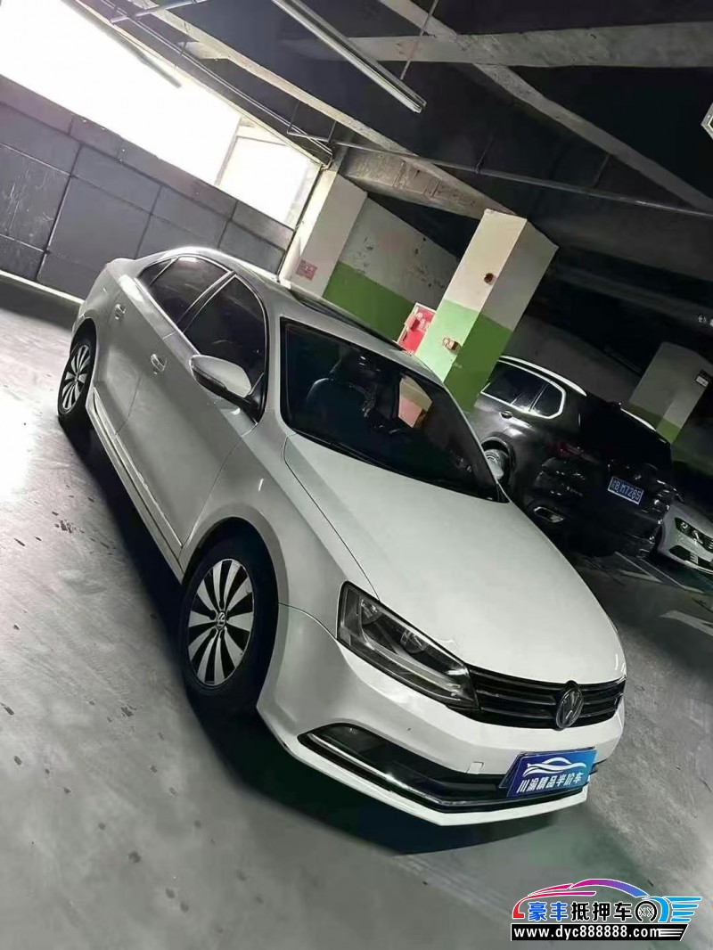 19年大众速腾轿车抵押车出售