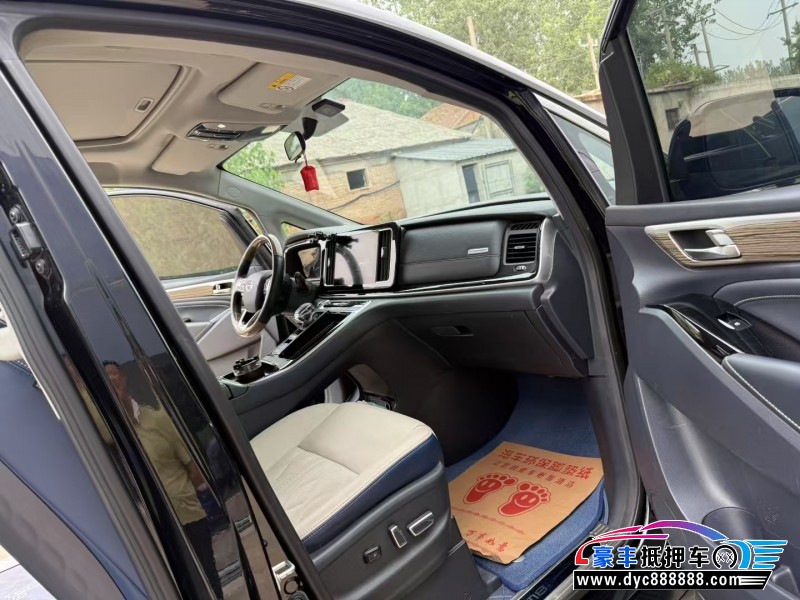 23年传祺M8轿车抵押车出售