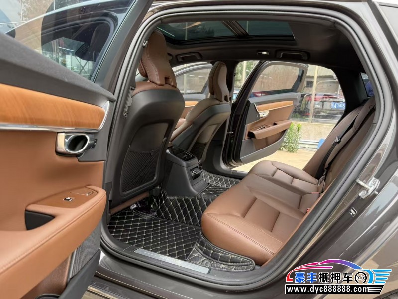 21年沃尔沃S90轿车抵押车出售