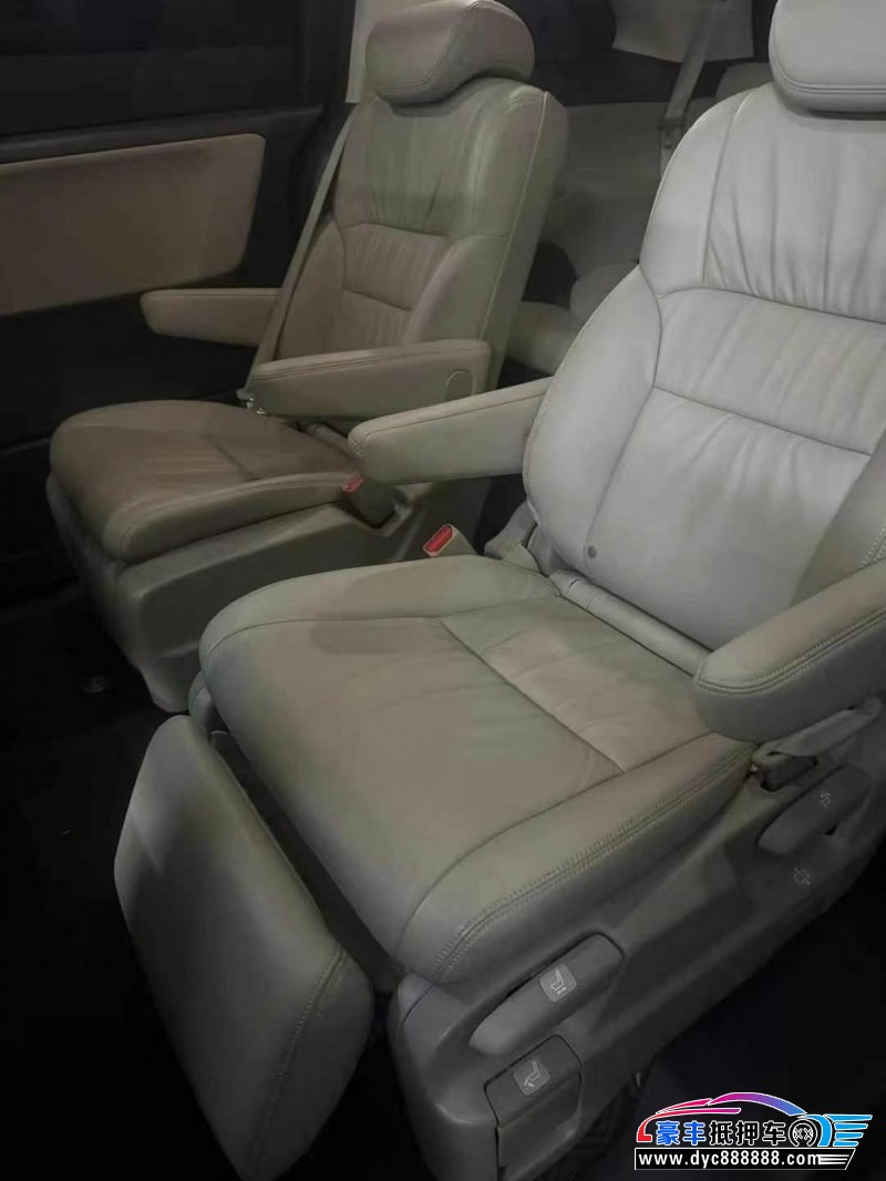 16年本田奥德赛轿车抵押车出售