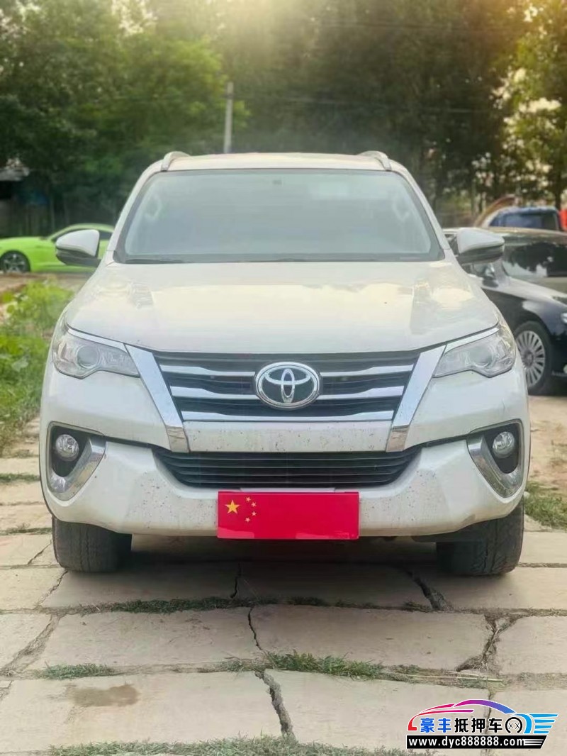 20年丰田奔跑者轿车抵押车出售