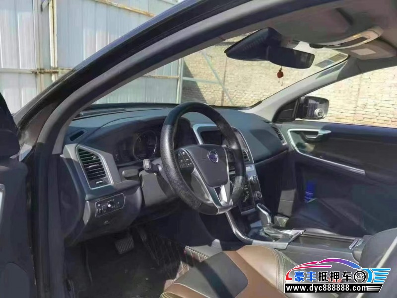 17年沃尔沃XC60轿车抵押车出售