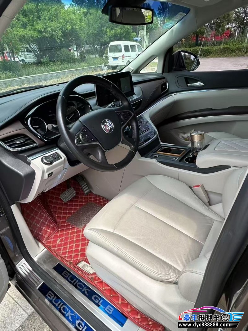 21年别克GL8轿车抵押车出售