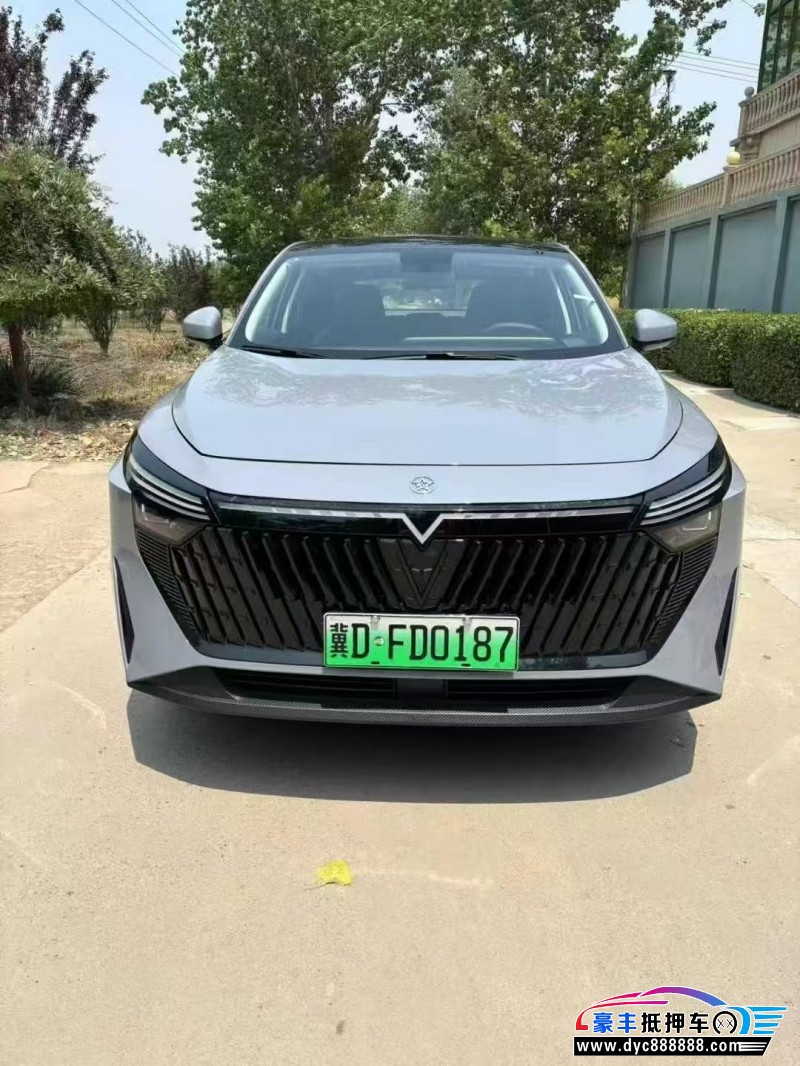 25年启辰大V轿车抵押车出售