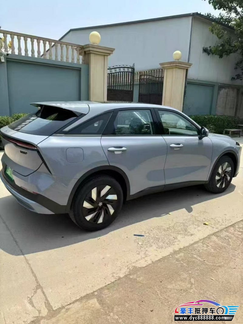 25年启辰大V轿车抵押车出售