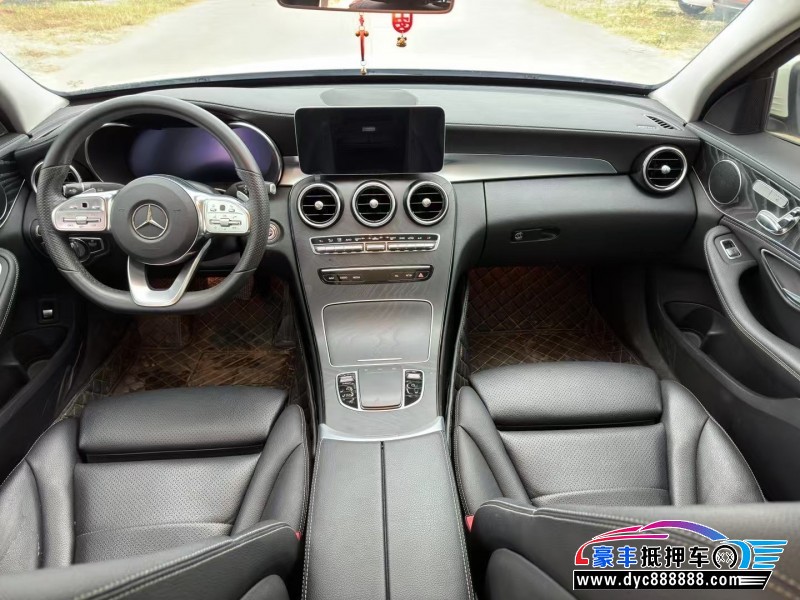 20年奔驰C轿车抵押车出售