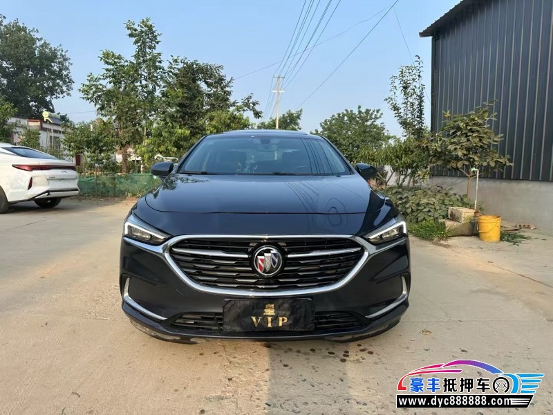 20年别克君越轿车