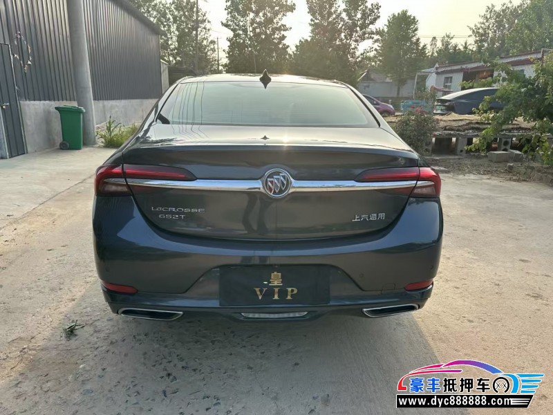 20年别克君越轿车抵押车出售