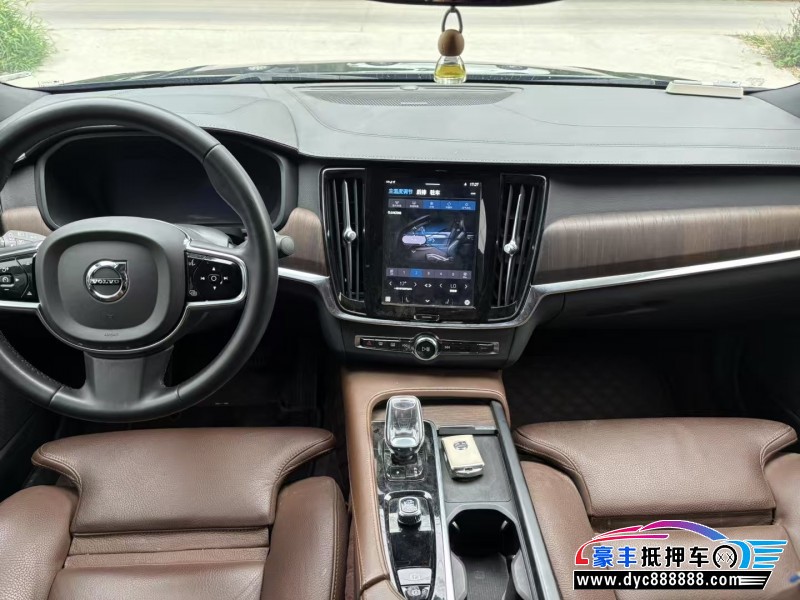 22年沃尔沃S90轿车抵押车出售