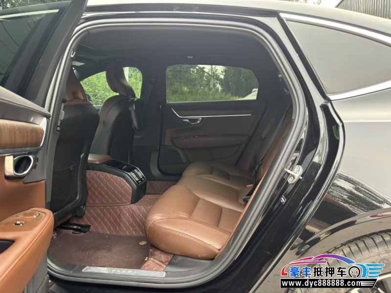 22年沃尔沃S90轿车抵押车出售