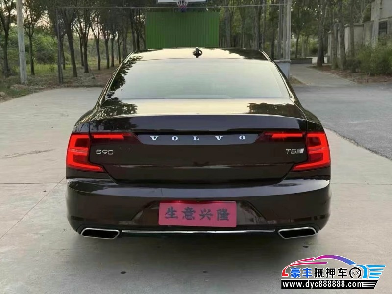 20年沃尔沃S90轿车抵押车出售