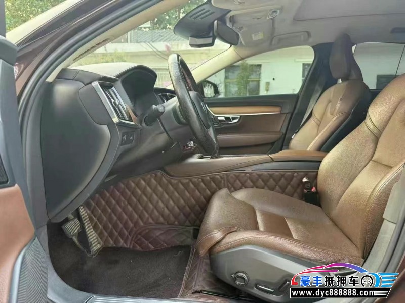 20年沃尔沃S90轿车抵押车出售