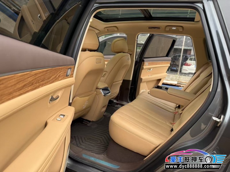 24年华为问界轿车抵押车出售