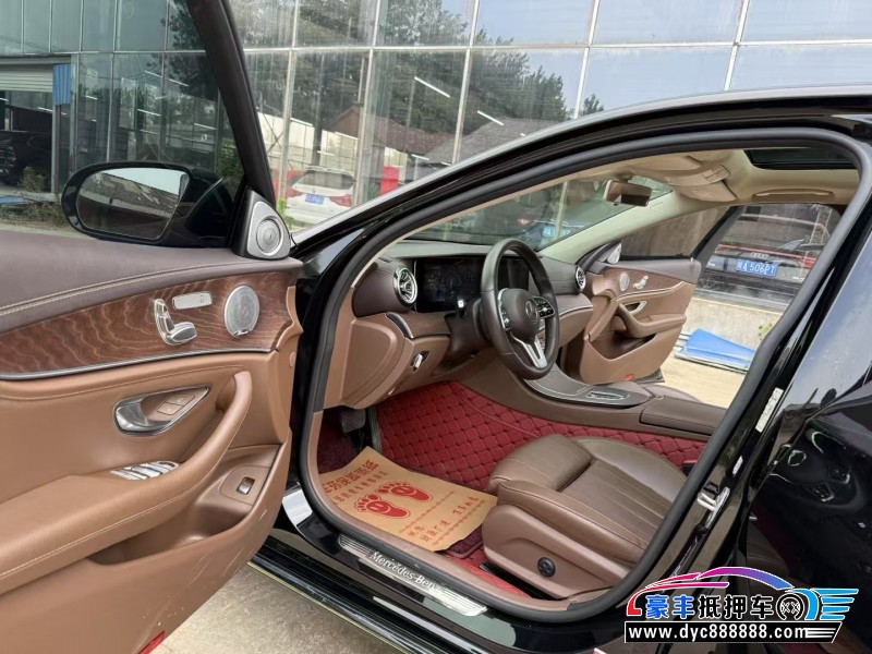 20年奔驰E轿车抵押车出售