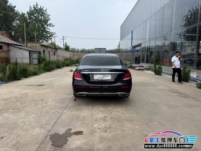 20年奔驰E轿车抵押车出售