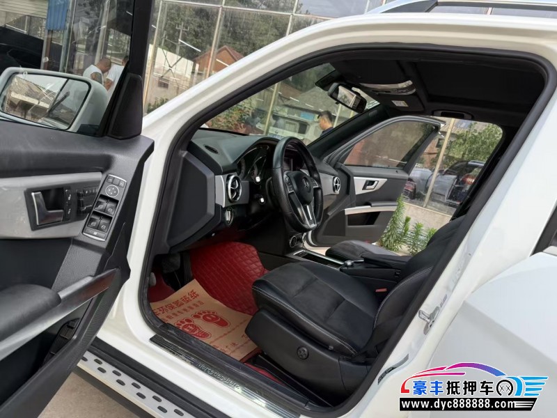 15年奔驰GLK轿车抵押车出售