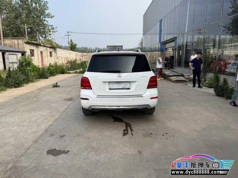 15年奔驰GLK轿车抵押车出售