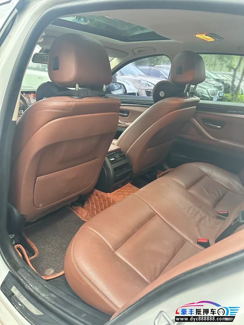 17年宝马5系轿车抵押车出售