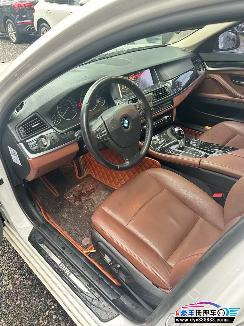 17年宝马5系轿车抵押车出售