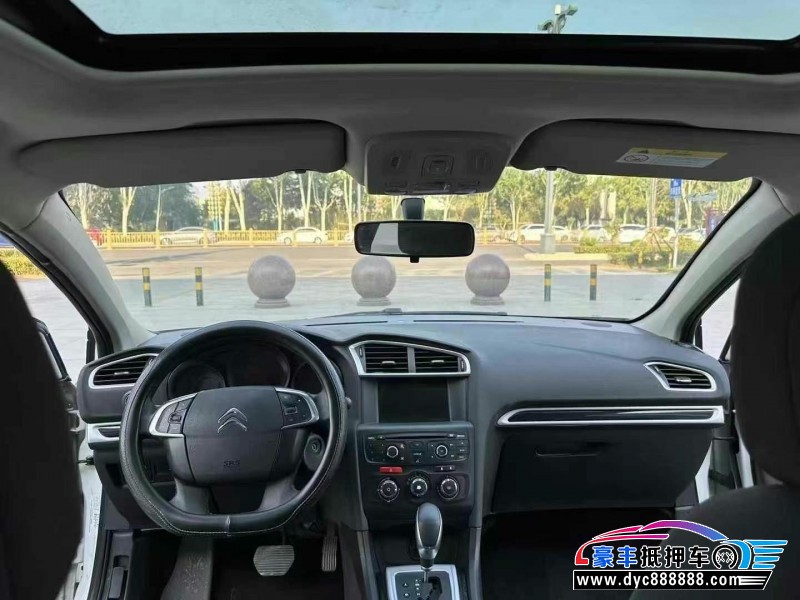 17年雪铁龙C4L轿车抵押车出售