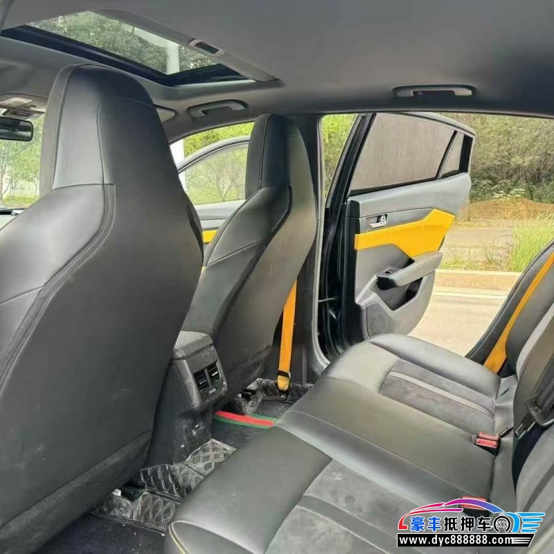 22年东风风神奕炫轿车抵押车出售