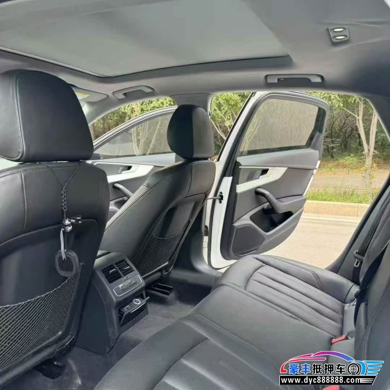 19年奥迪A4L轿车抵押车出售