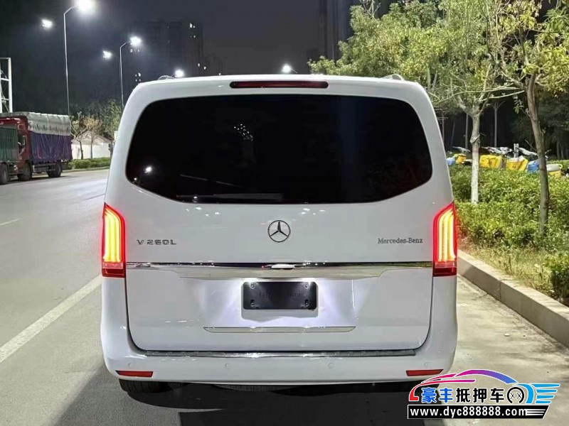 16年奔驰V轿车抵押车出售