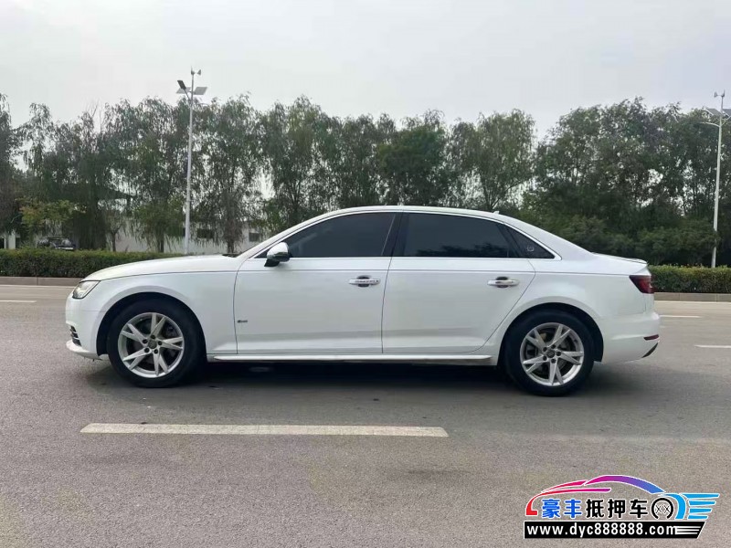 17年奥迪A4L轿车抵押车出售