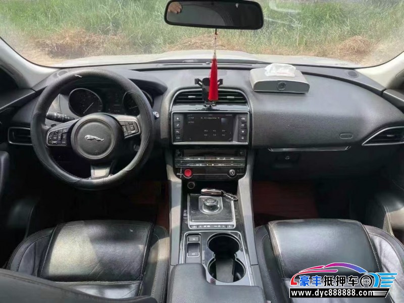 17年捷豹F-PACE轿车抵押车出售