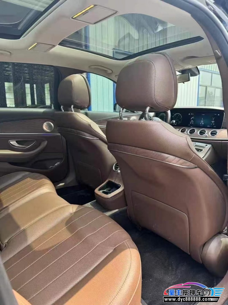 21年奔驰E轿车抵押车出售