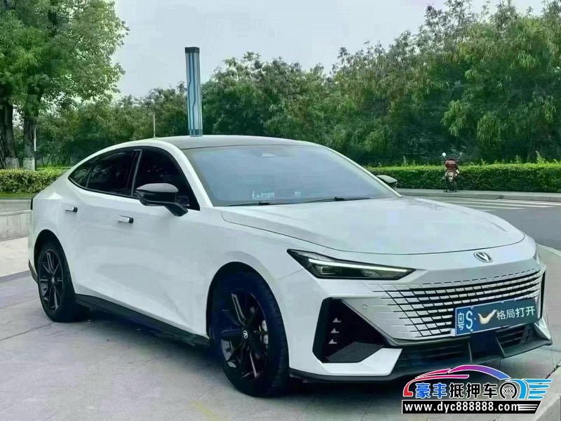 24年长安长安UNI轿车抵押车出售