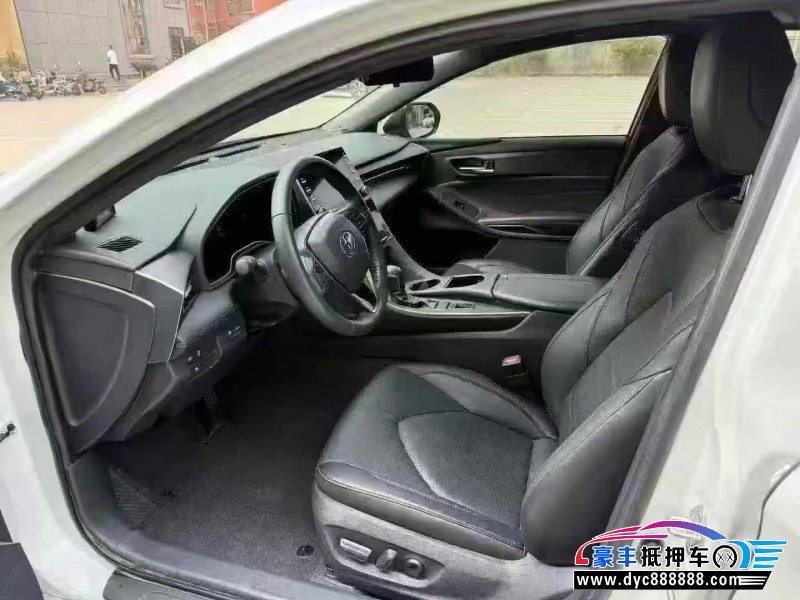 22年丰田亚洲龙轿车抵押车出售