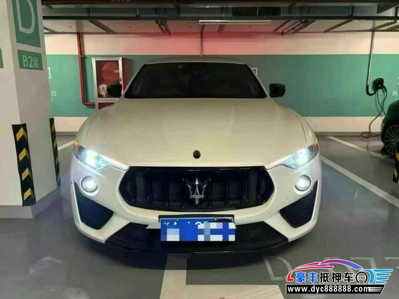 17年玛莎拉蒂莱万特轿车抵押车出售