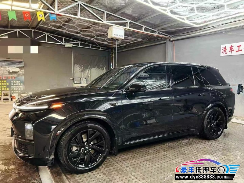 23年理想L8轿车抵押车出售