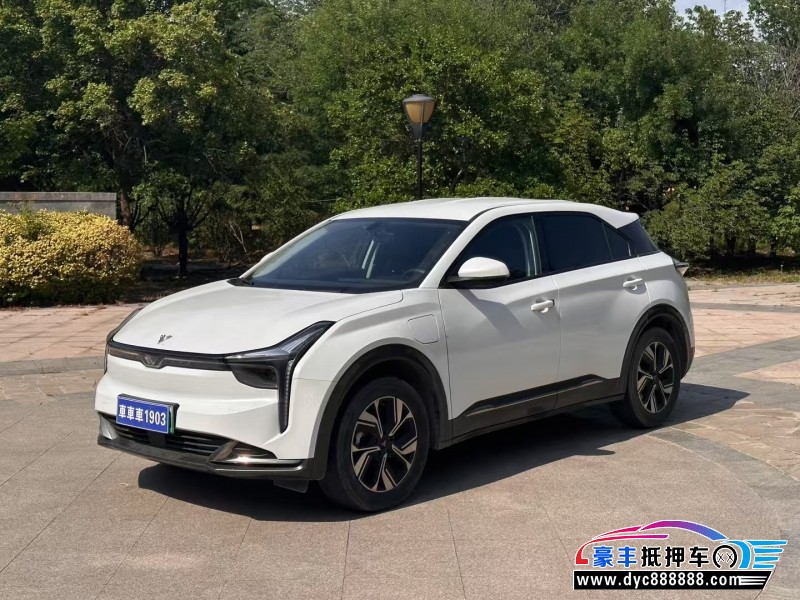 24年哪吒u-ll400轿车抵押车出售