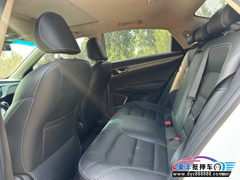 18年吉利帝豪GL轿车抵押车出售