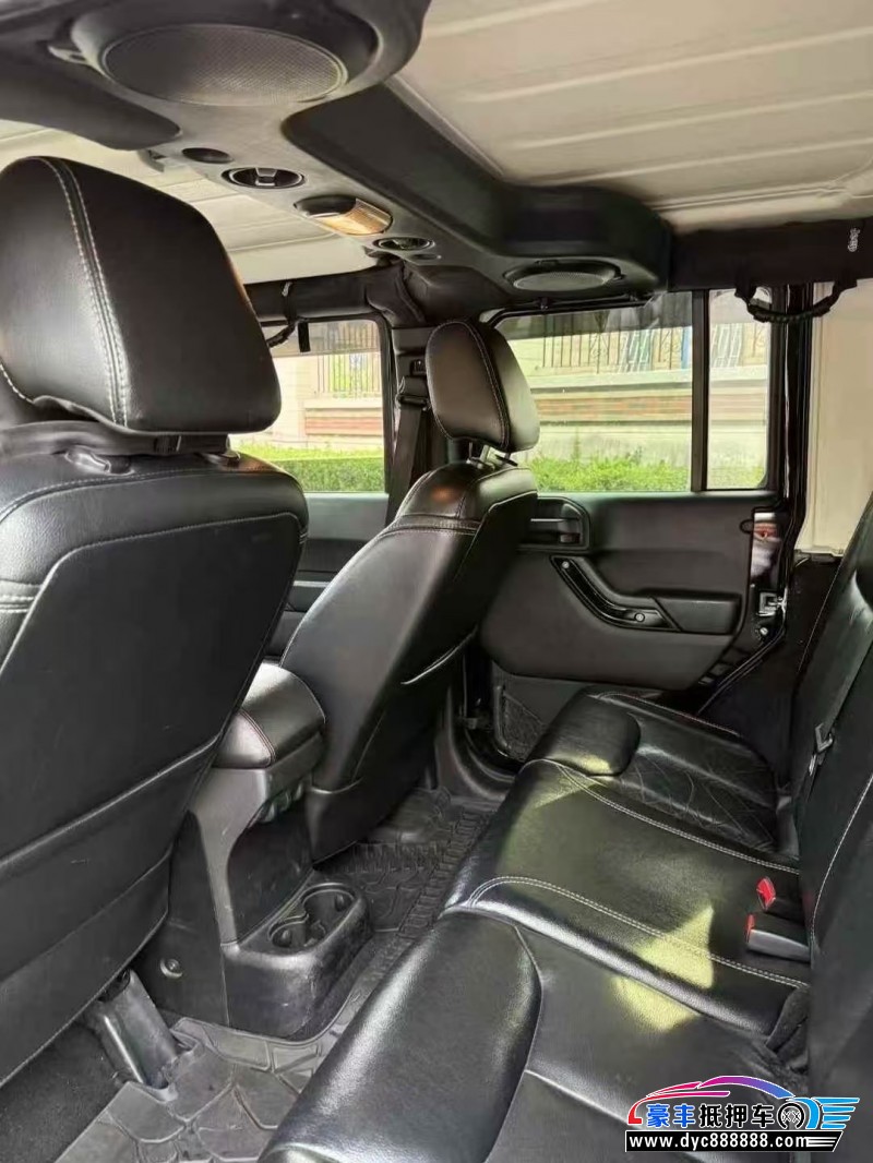 12年Jeep牧马人轿车抵押车出售