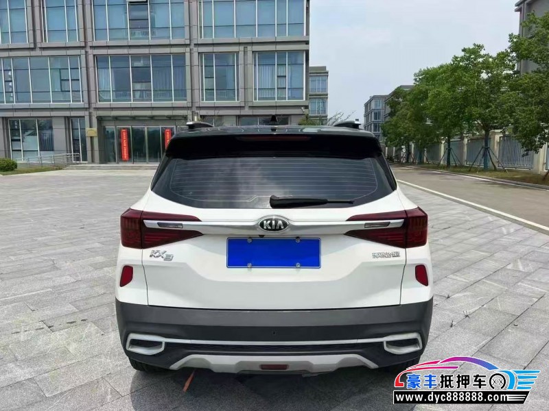 20年起亚KX3轿车抵押车出售