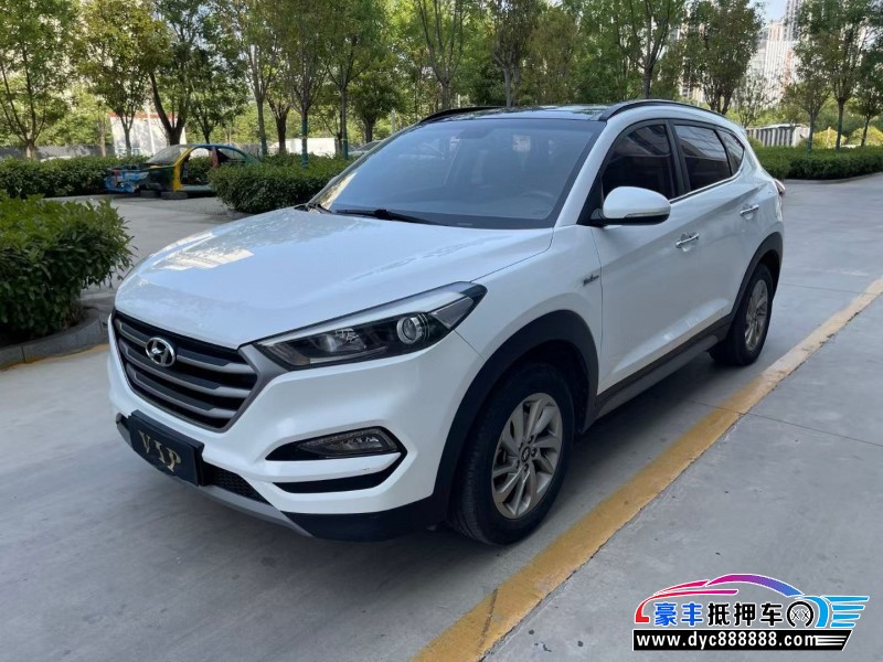 18年现代途胜轿车抵押车出售