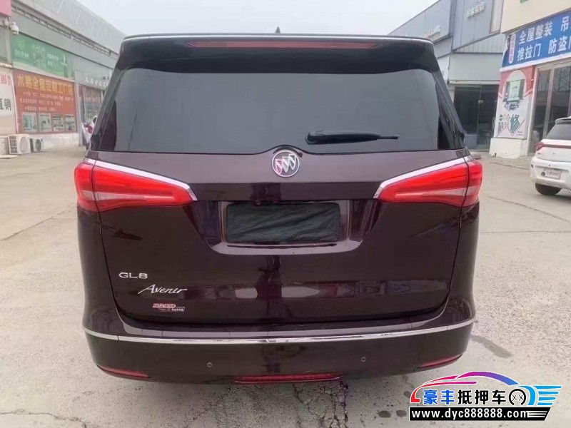 17年别克GL8轿车抵押车出售