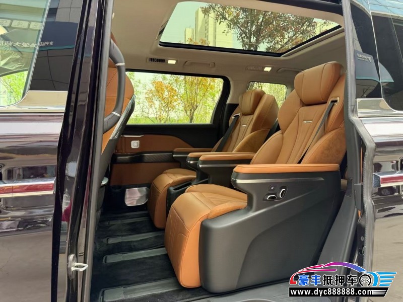 24年红旗HQ9轿车抵押车出售