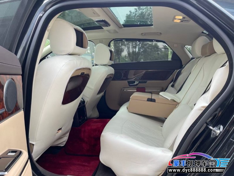 13年捷豹XJL轿车抵押车出售