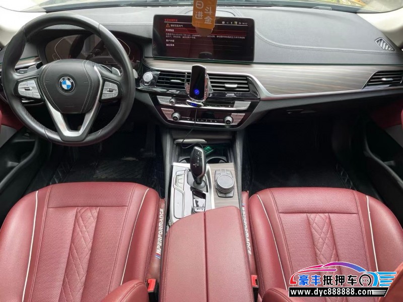 21年宝马5系轿车抵押车出售