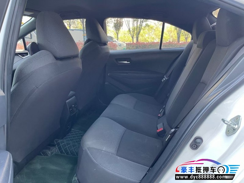 21年丰田雷凌轿车抵押车出售