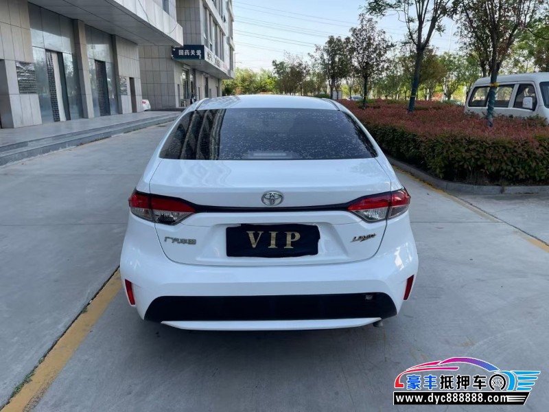 21年丰田雷凌轿车抵押车出售