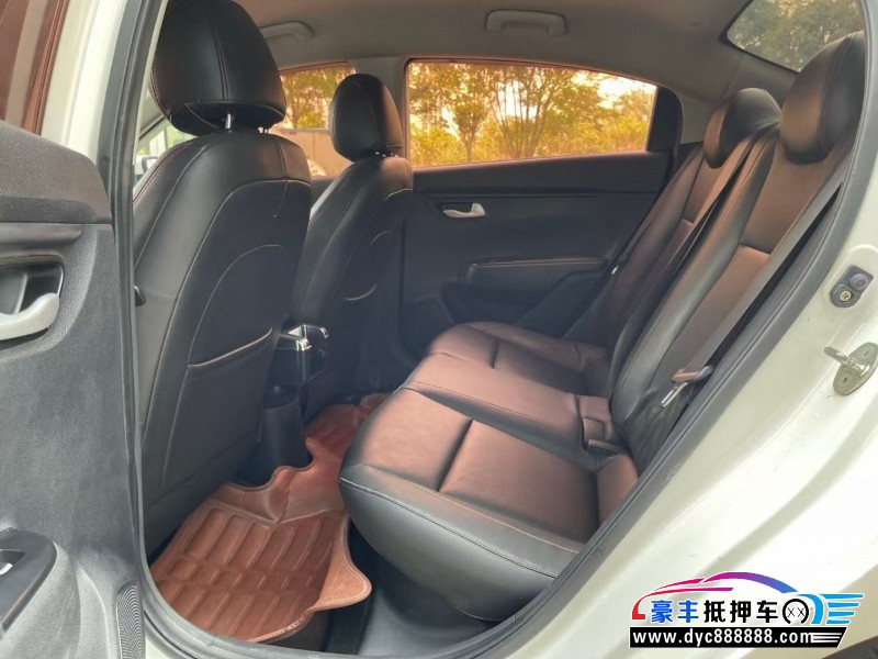 17年起亚K2轿车抵押车出售