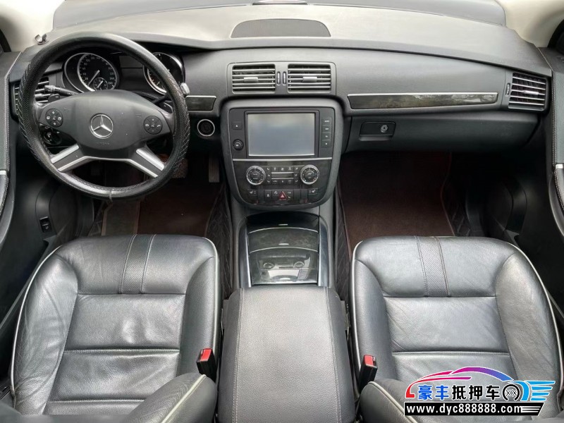 17年奔驰R轿车抵押车出售