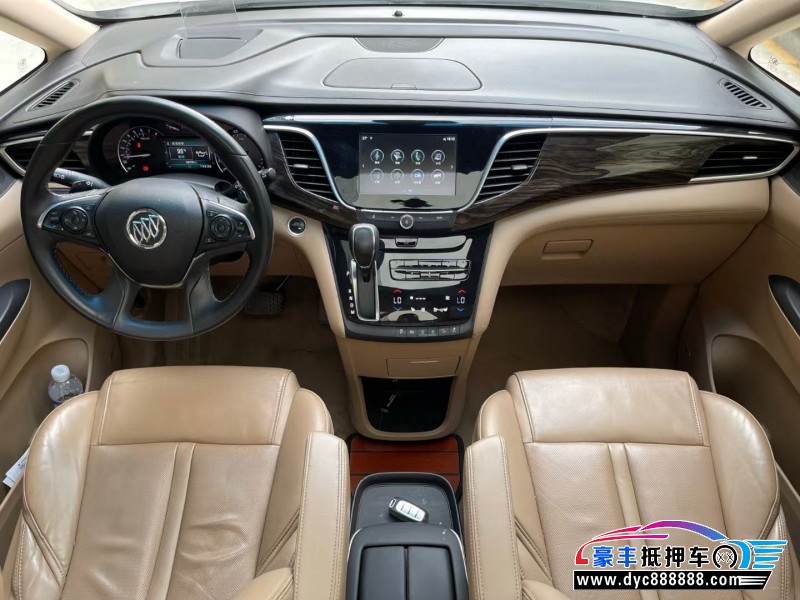 20年别克GL8轿车抵押车出售