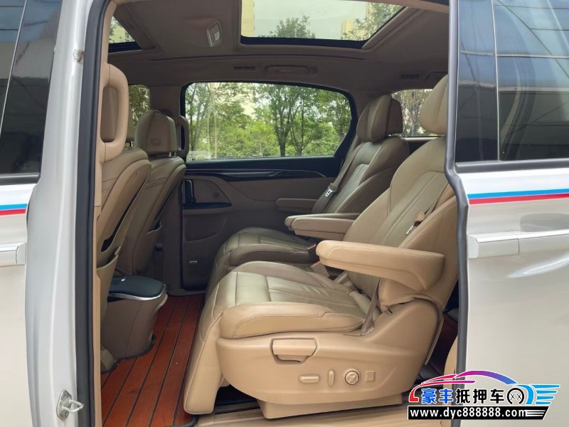 20年别克GL8轿车抵押车出售