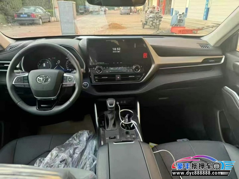 25年丰田汉兰达轿车抵押车出售